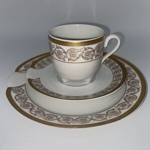 Schirnding Bavaria Gold Footed Tea Cup With Saucer and Luncheon Plate Set